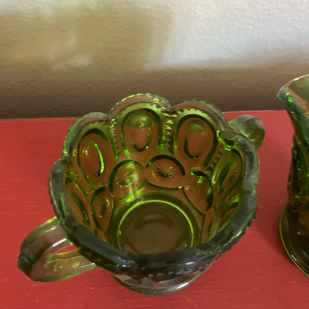 Vintage Avocado Green Glass Creamer and Sugar Set Moon and Stars Pattern - Picture 4 of 7